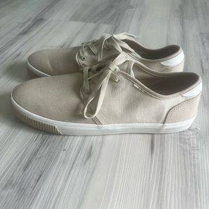Toms Oxford Tan Carlos Sneaker size 9 men‎ NWT
